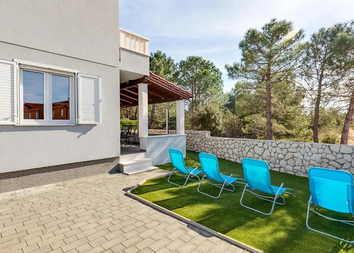 Monmar By Interhome