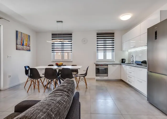 Vikendica Monmar By Interhome