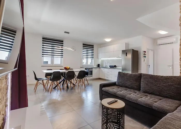 Vikendica Monmar By Interhome