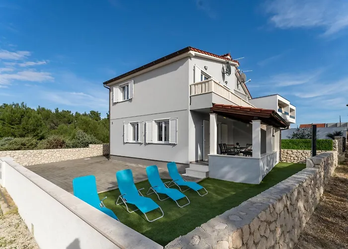 Monmar By Interhome *