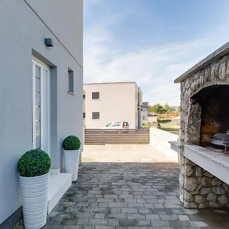 Feriehus Monmar By Interhome